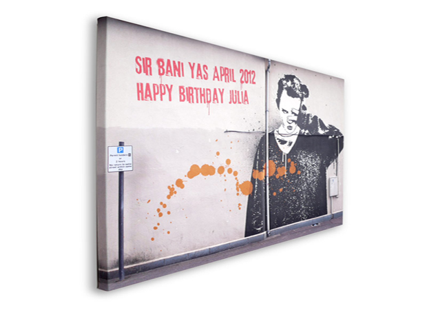 stampa di una foto su tela personalizzata con street art Banksy